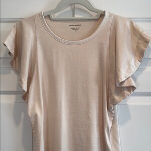 Banana Republic Cream Cap Sleeve Ruffled Tee Size Petite S